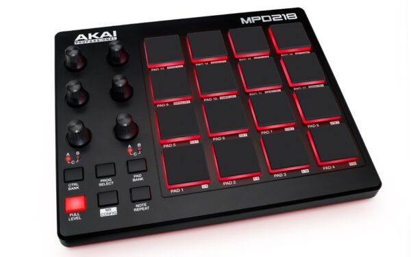 Controlador MIDI pads MPD218 de lado